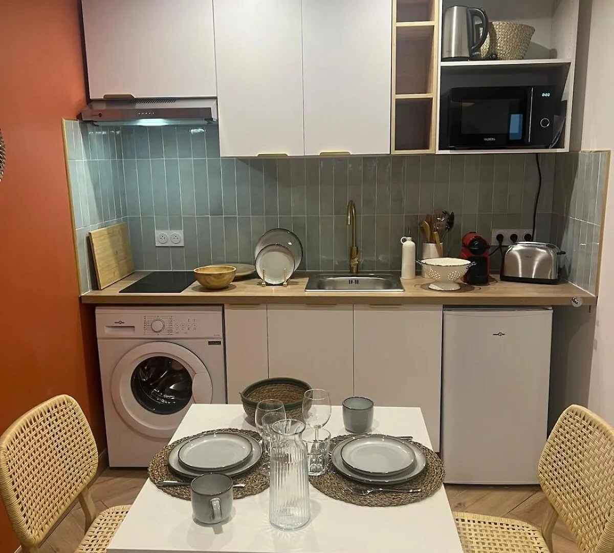 Croix Rousse Apartment Lyon France